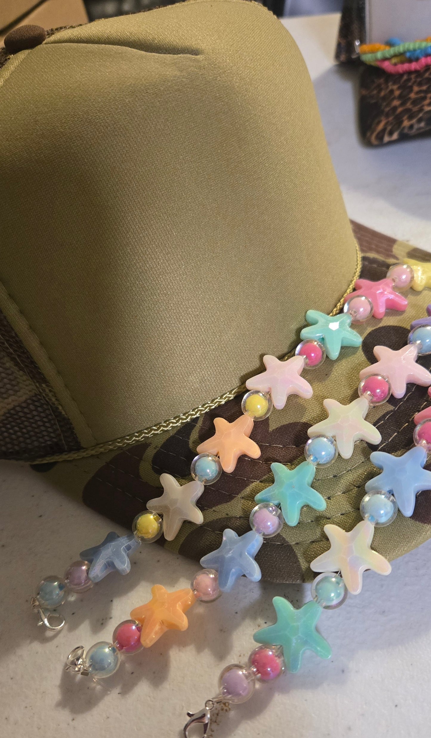Bubble Starfish Hat Chain
